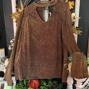 Rust brown top w/Belle sleeves